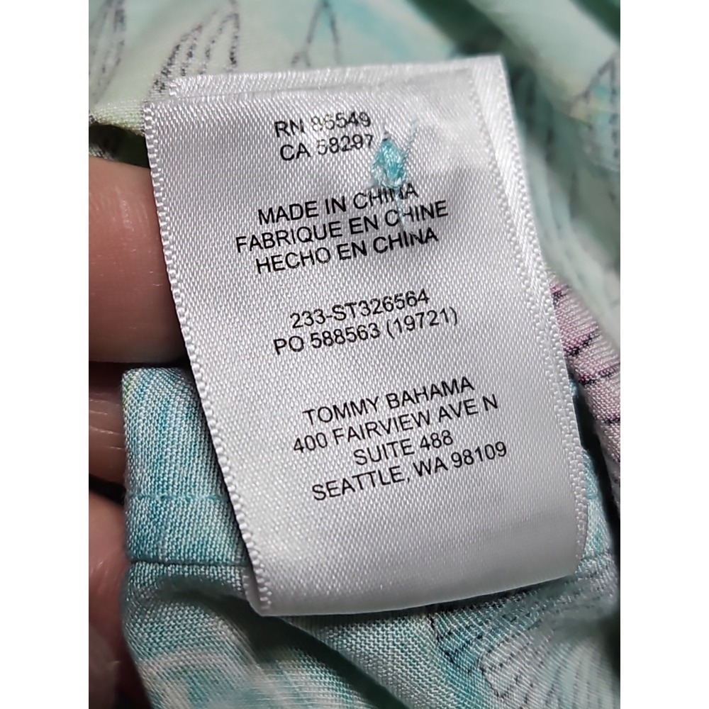Tommy Bahama Veracruz Cay Hawaiian Shirt Hibiscus Floral Lime/Wine Resortwear M - Picture 8 of 12